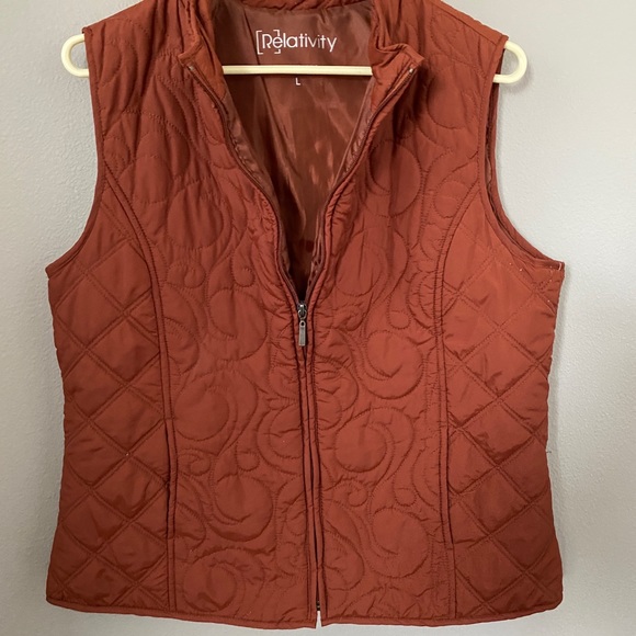 Burnt orange patterned vest - Picture 4 of 6